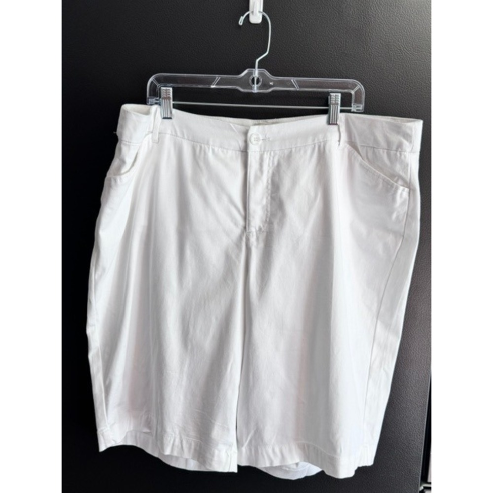 St. Johns Bay Womens White Bermuda Shorts Plus Size 22W High Rise Stretch Cotton